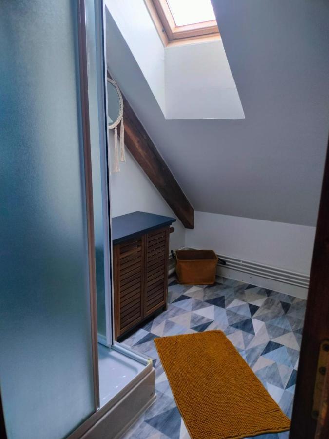 Gite Au Gre Du Vent - 12 Personnes - Calme, Nature Et Confort La Goutelle Exterior foto